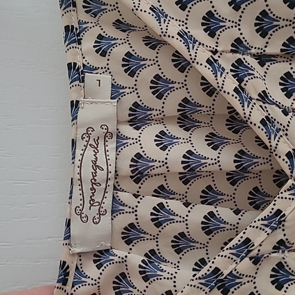 Cute dress with adjustable straps - Picture 3 of 4